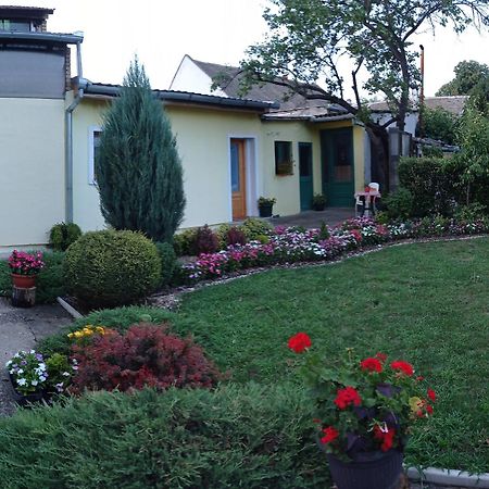 Sobe Ana Apartment Sombor Luaran gambar